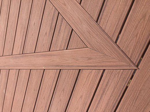 Outdoor decking using Trex Transcend Tiki Torch colour components